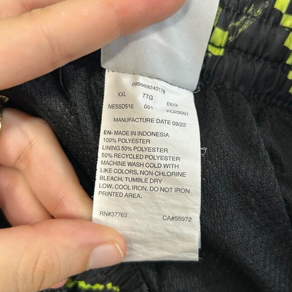 Nike Digi Swoosh Ombre Lap 7" Volley Swim Trunks Men's Sz XXL Black Multi Sporty - Picture 6 of 6